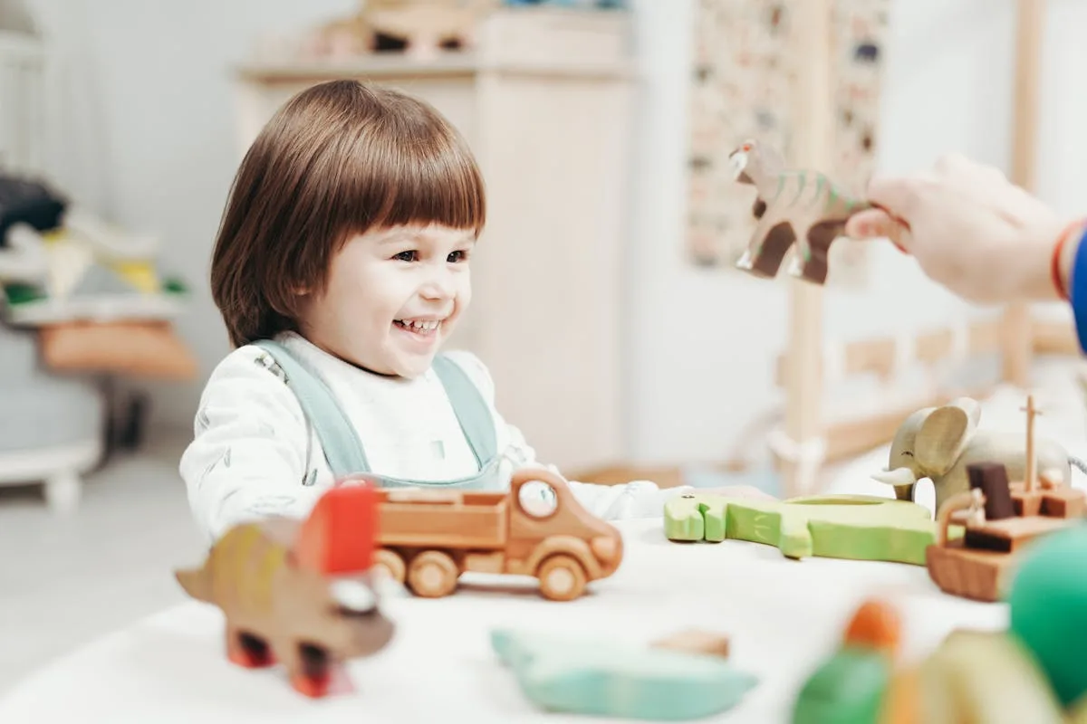 Jouets en bois éducatifs pour un enfant de 3 ans