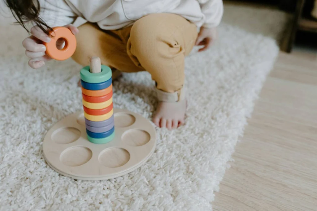 Jeu d'empilement d'anneaux pour enfant de 2 ans