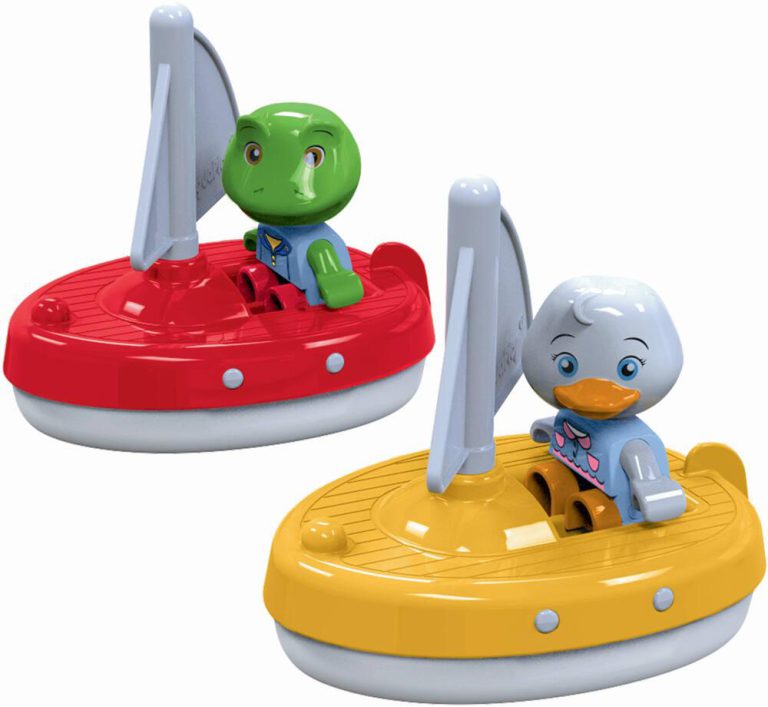 2 Bateaux à Voile et Figurines Aquaplay